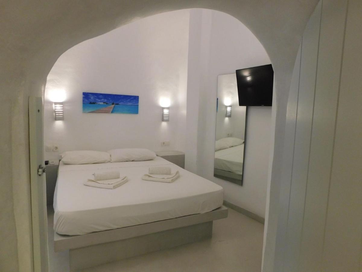 Calm Center Rooms Fira  Dış mekan fotoğraf